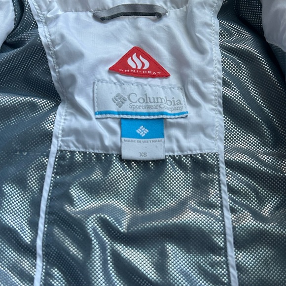 Columbia lightweight omni heat white puffer jacket - Picture 2 of 7